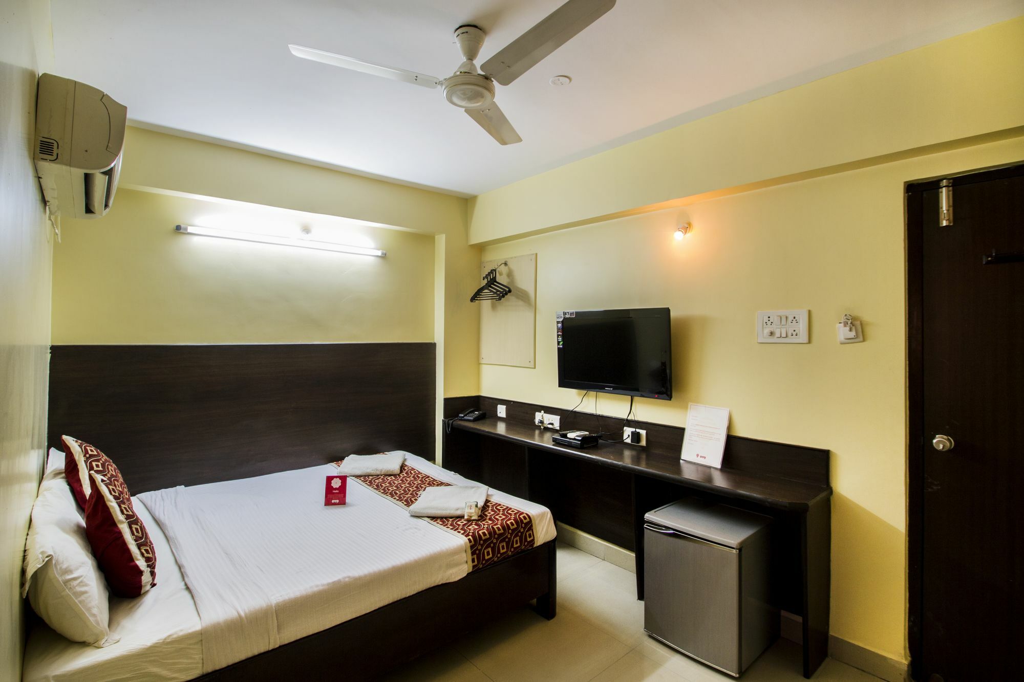 Oyo 2840 Kanha Grand Hotel Hyderabad