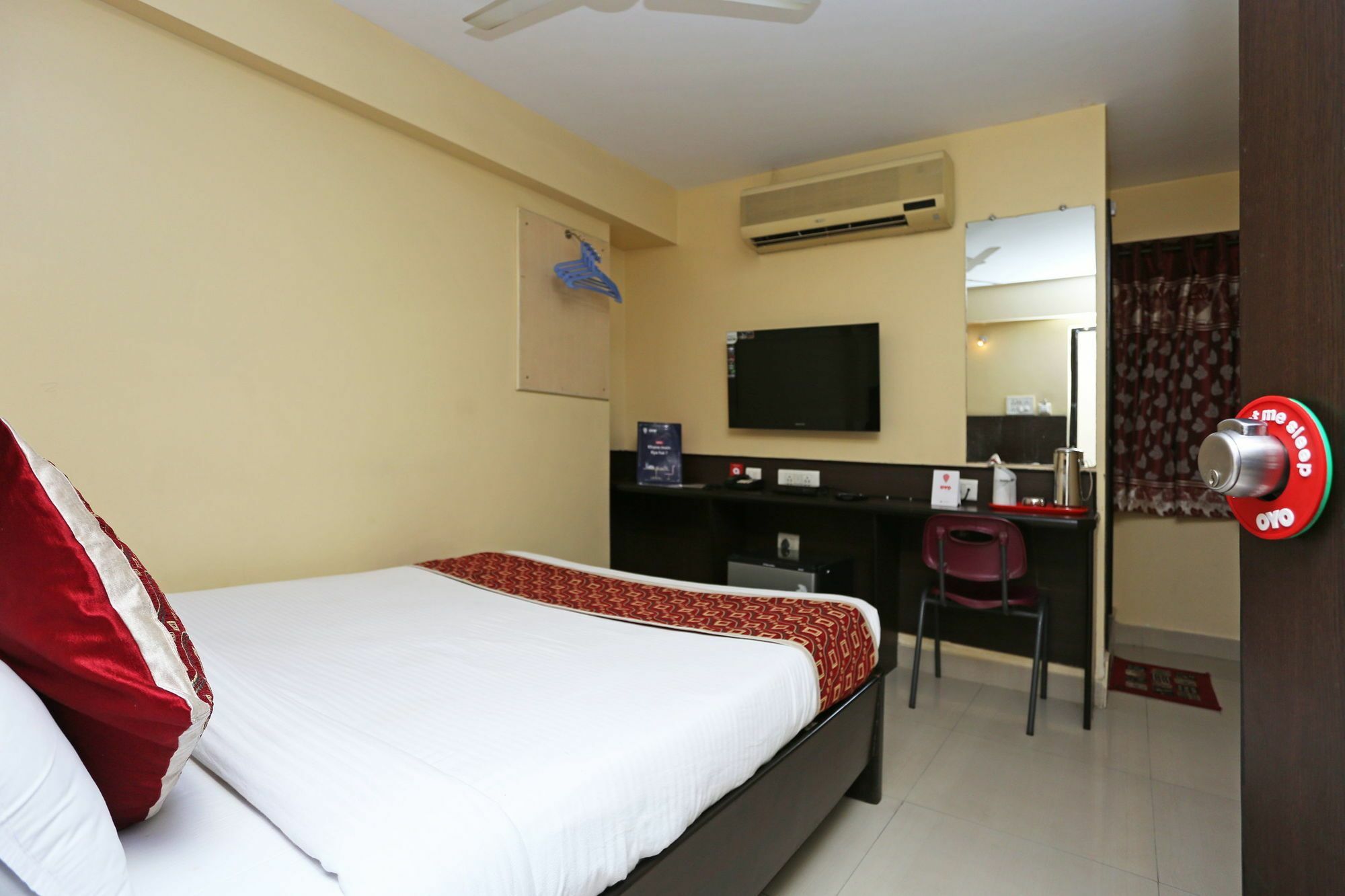 Hotel Oyo 2840 Kanha Grand 3*