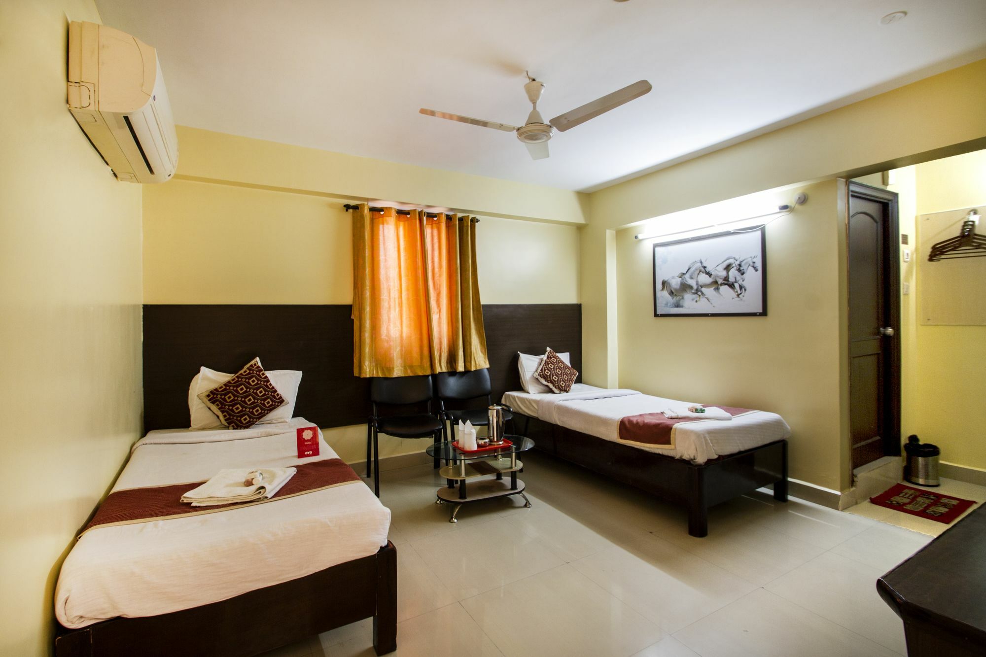Oyo 2840 Kanha Grand 3* Hyderabad