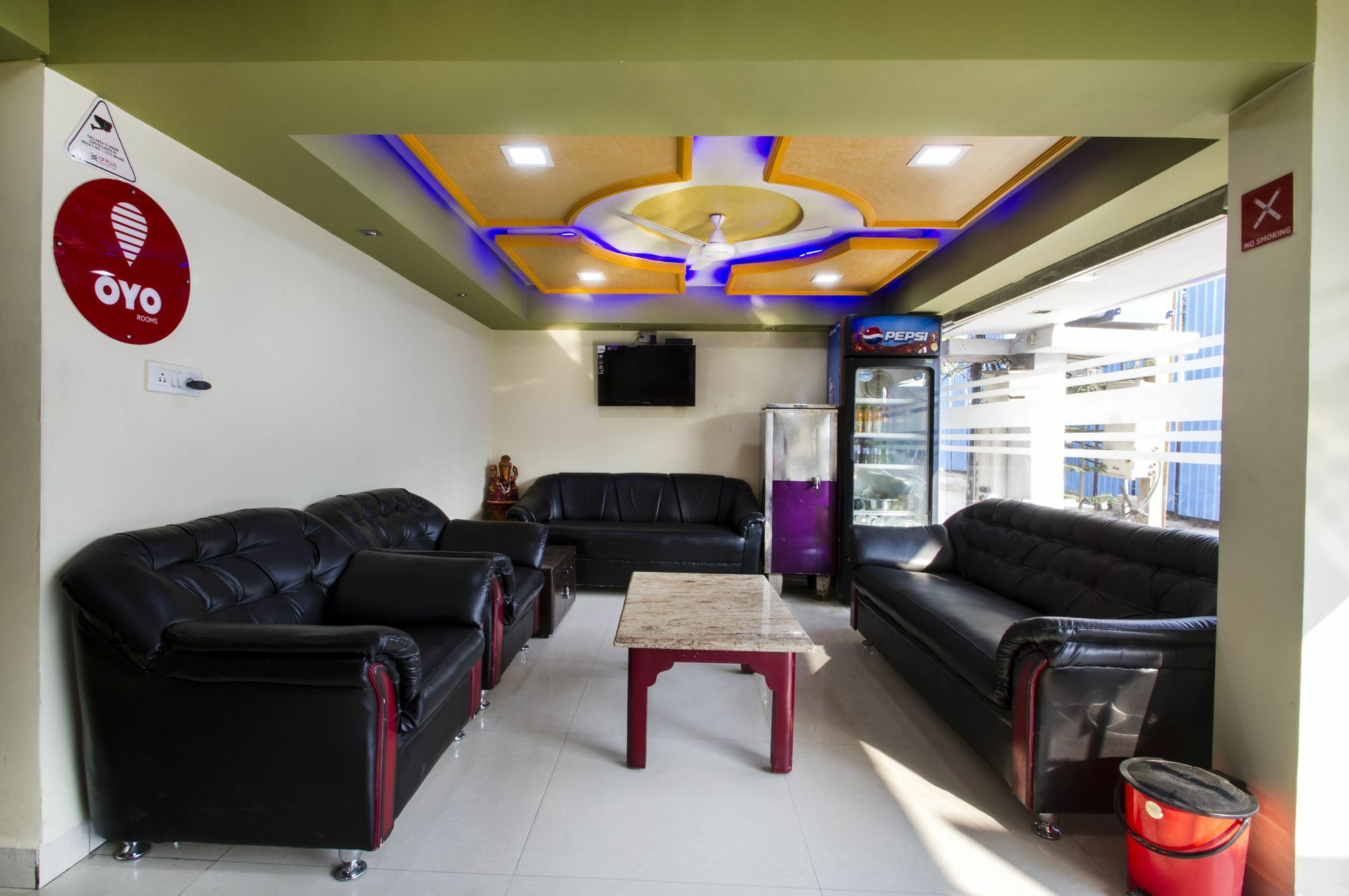 Hotel Oyo 2840 Kanha Grand Hyderabad