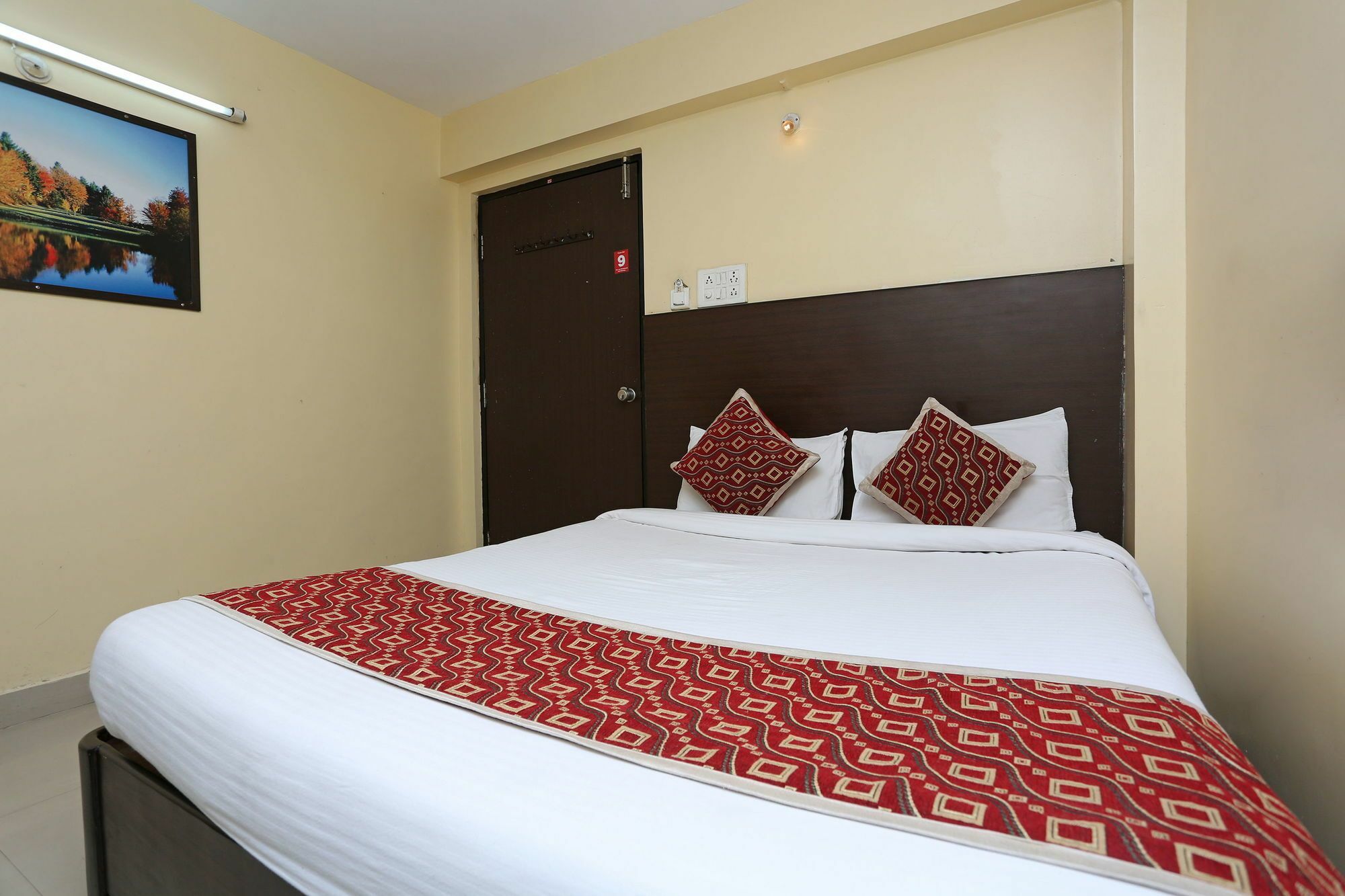 Hotel Oyo 2840 Kanha Grand 3*