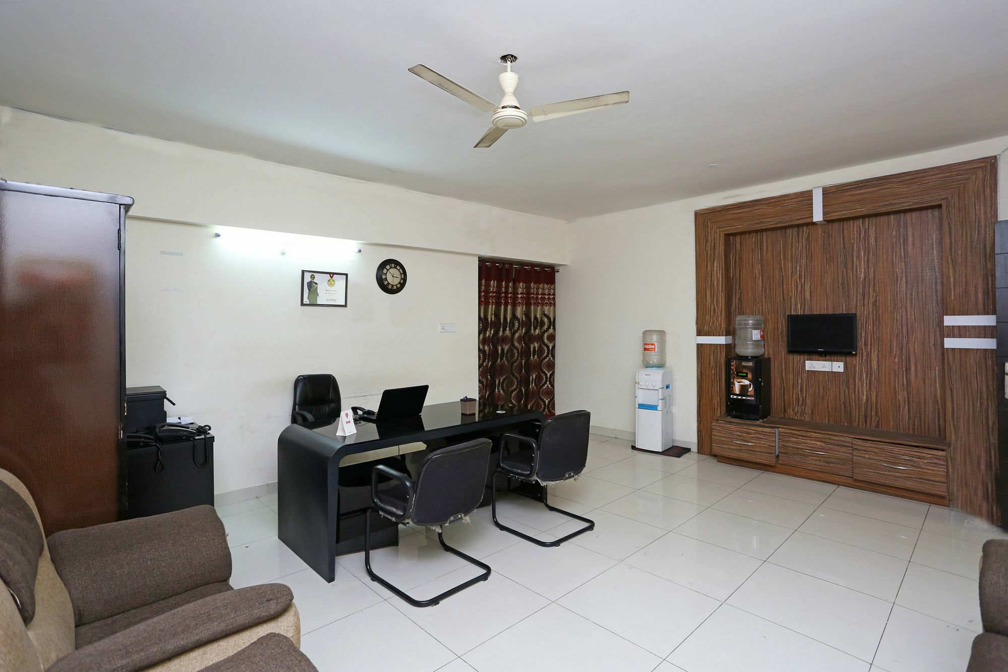Oyo 8587 Dwell