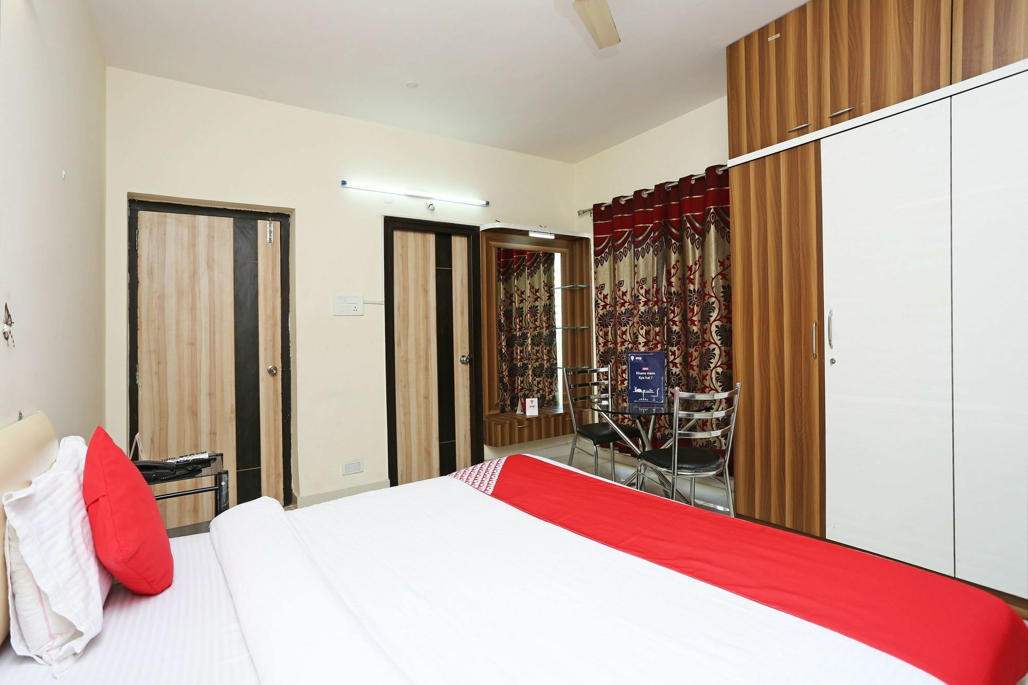 Oyo 8587 Dwell