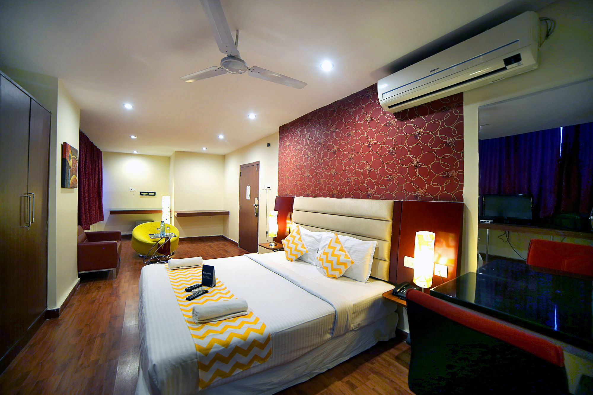 Fabhotel M Hotel