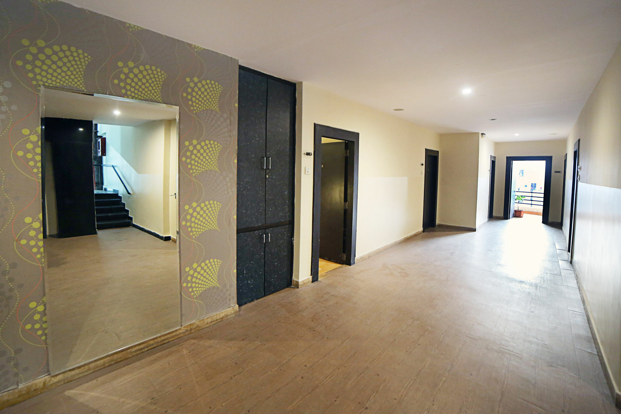 Fabhotel M Hotel