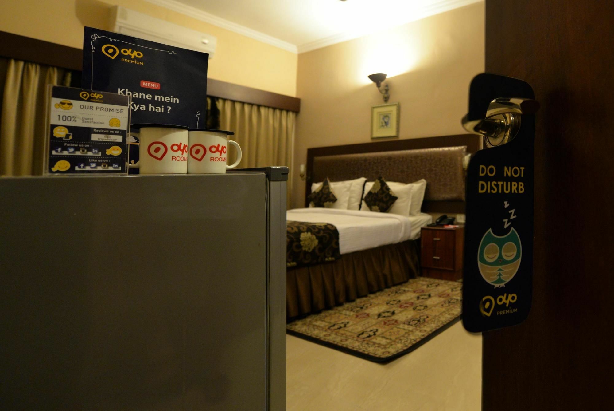 Hotel Oyo Premium Banjara Hills Road No 12