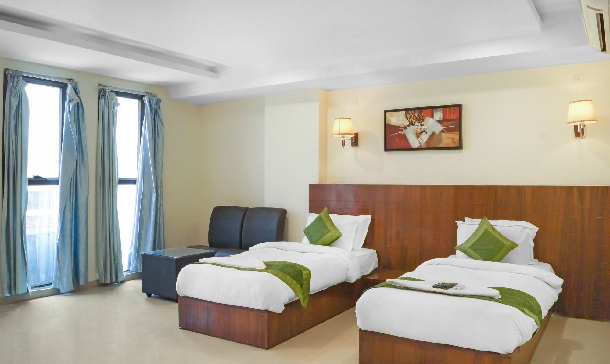 Hotel Treebo Rainbow Park 3*