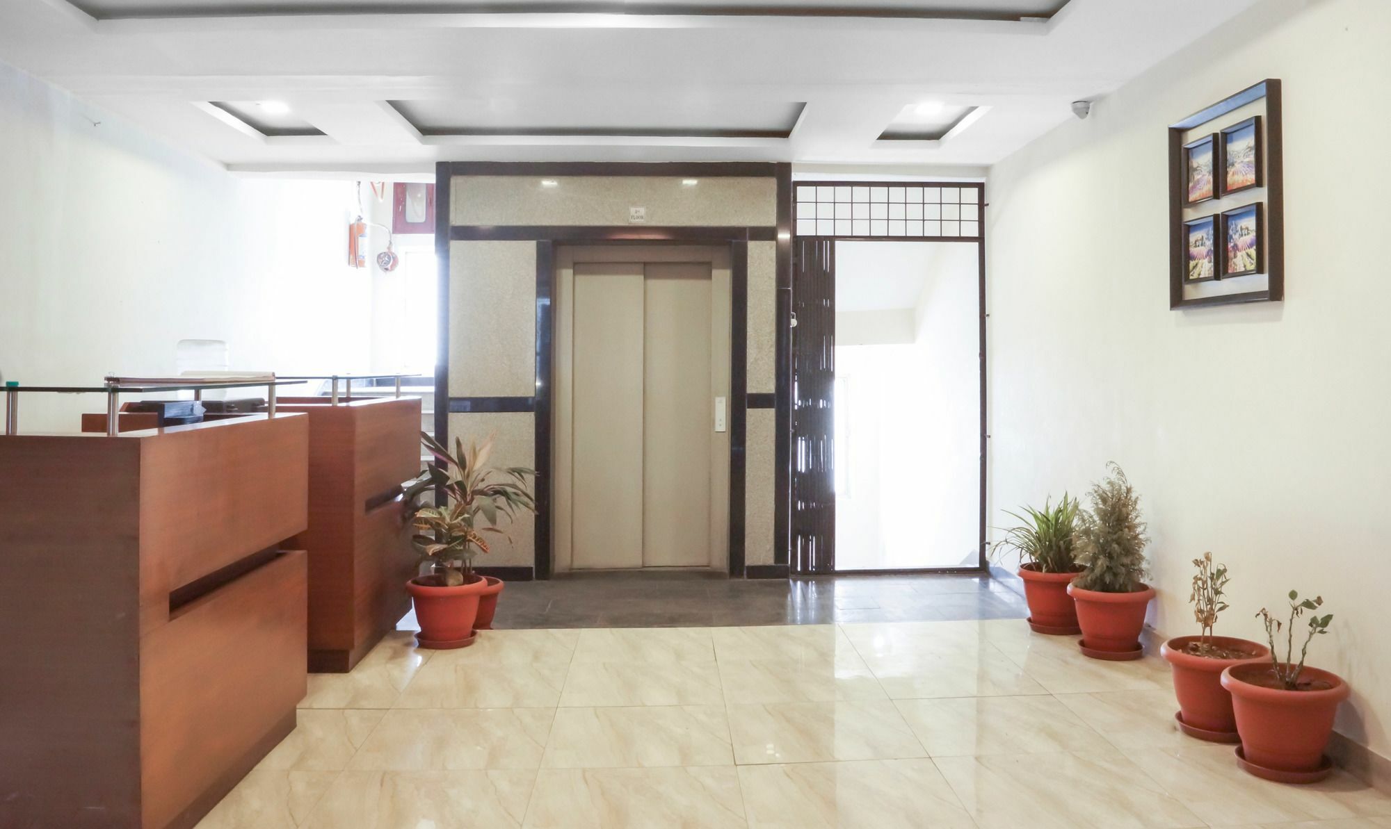 Hotel Treebo Rainbow Park 3*