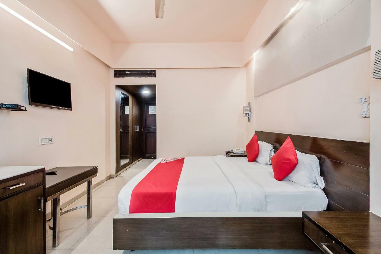 Hotel Oyo 22412 Flagship Sai Prakash 3*