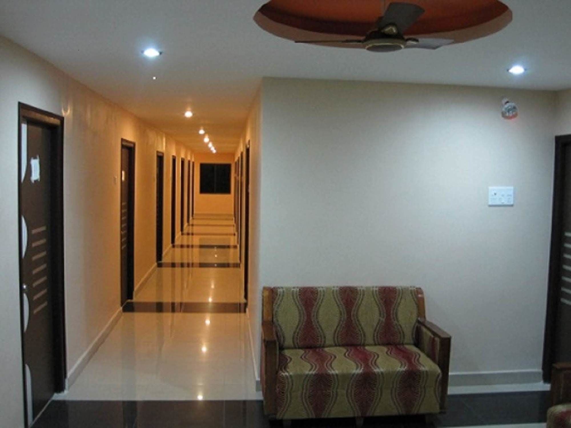 Dwaraka Hotel