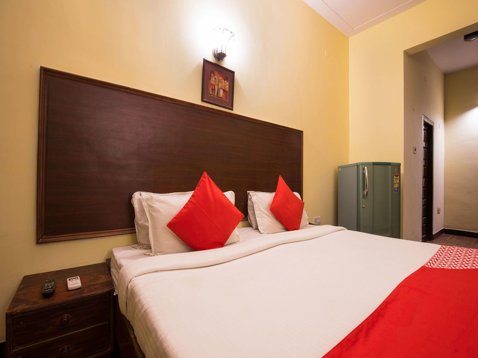 Oyo 840 Near Gvk Mall Hotel