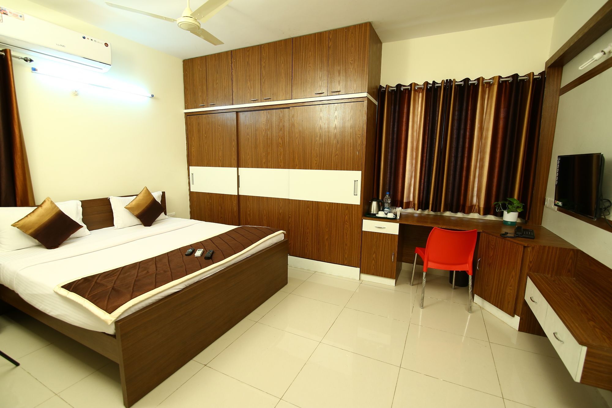 Fresh Living Prime Hitech Hotel 3*