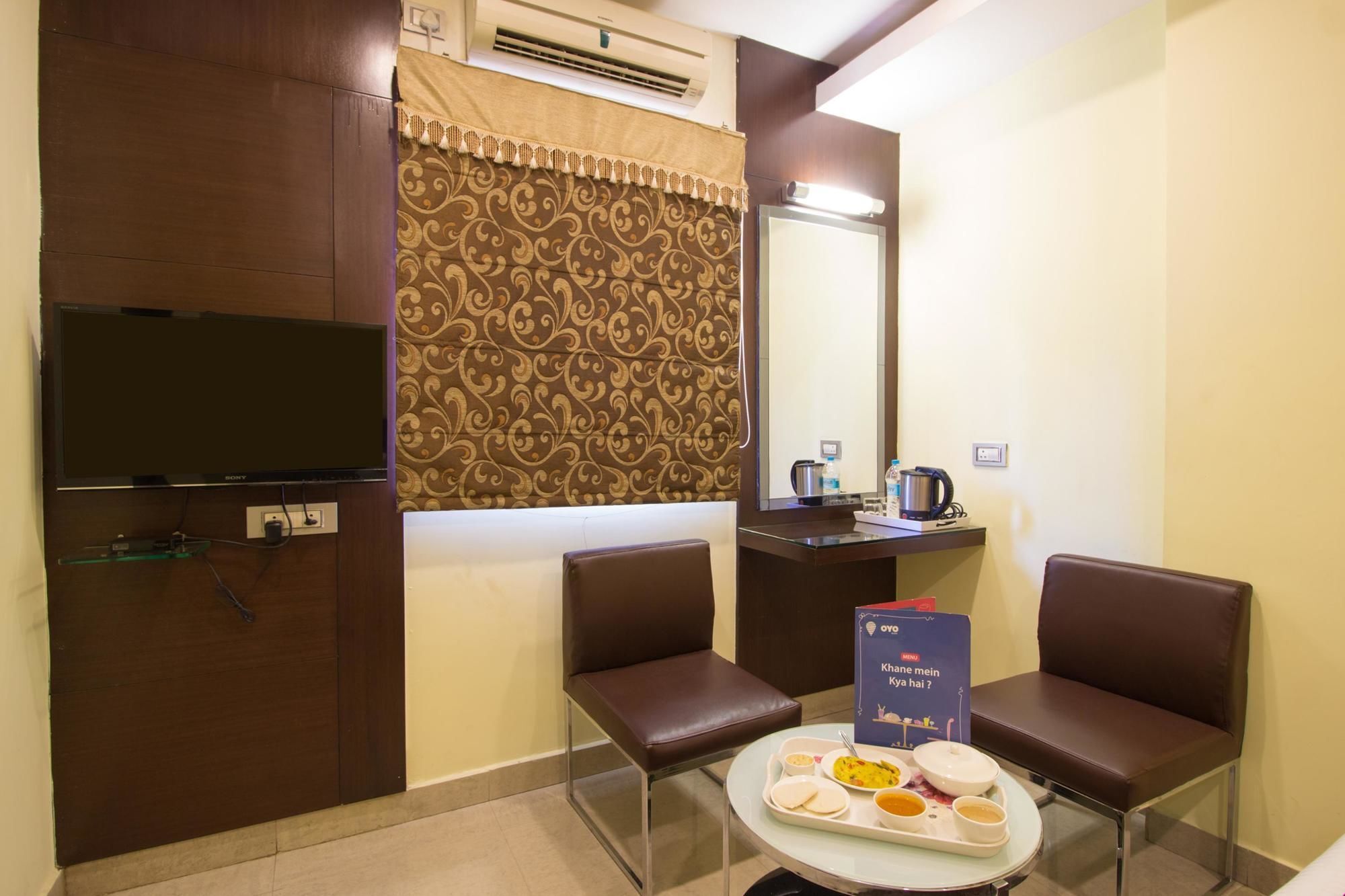 Hotel Oyo 1421 Nirmal Excellency 3*