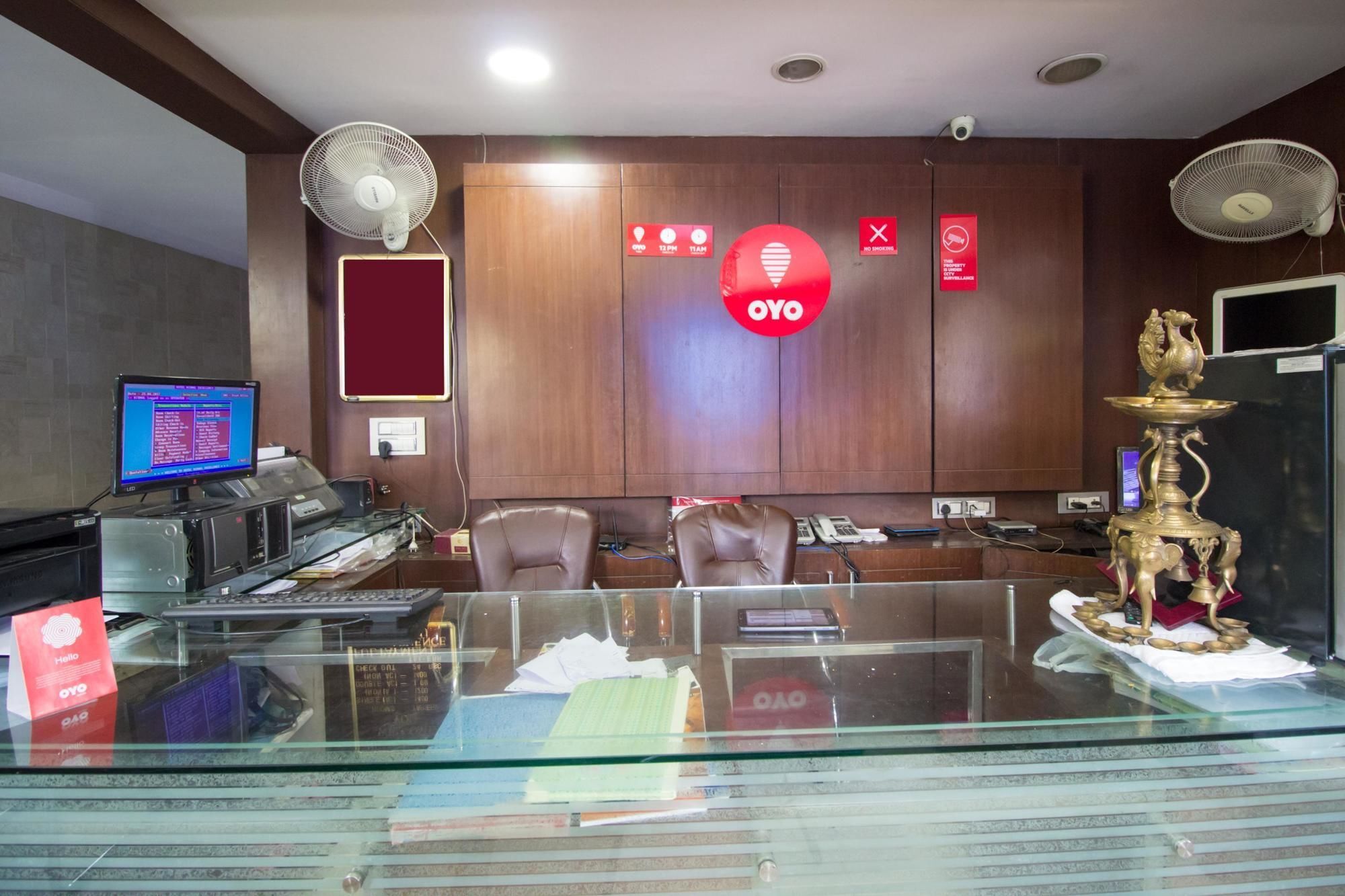Oyo 1421 Nirmal Excellency Hotel 3*