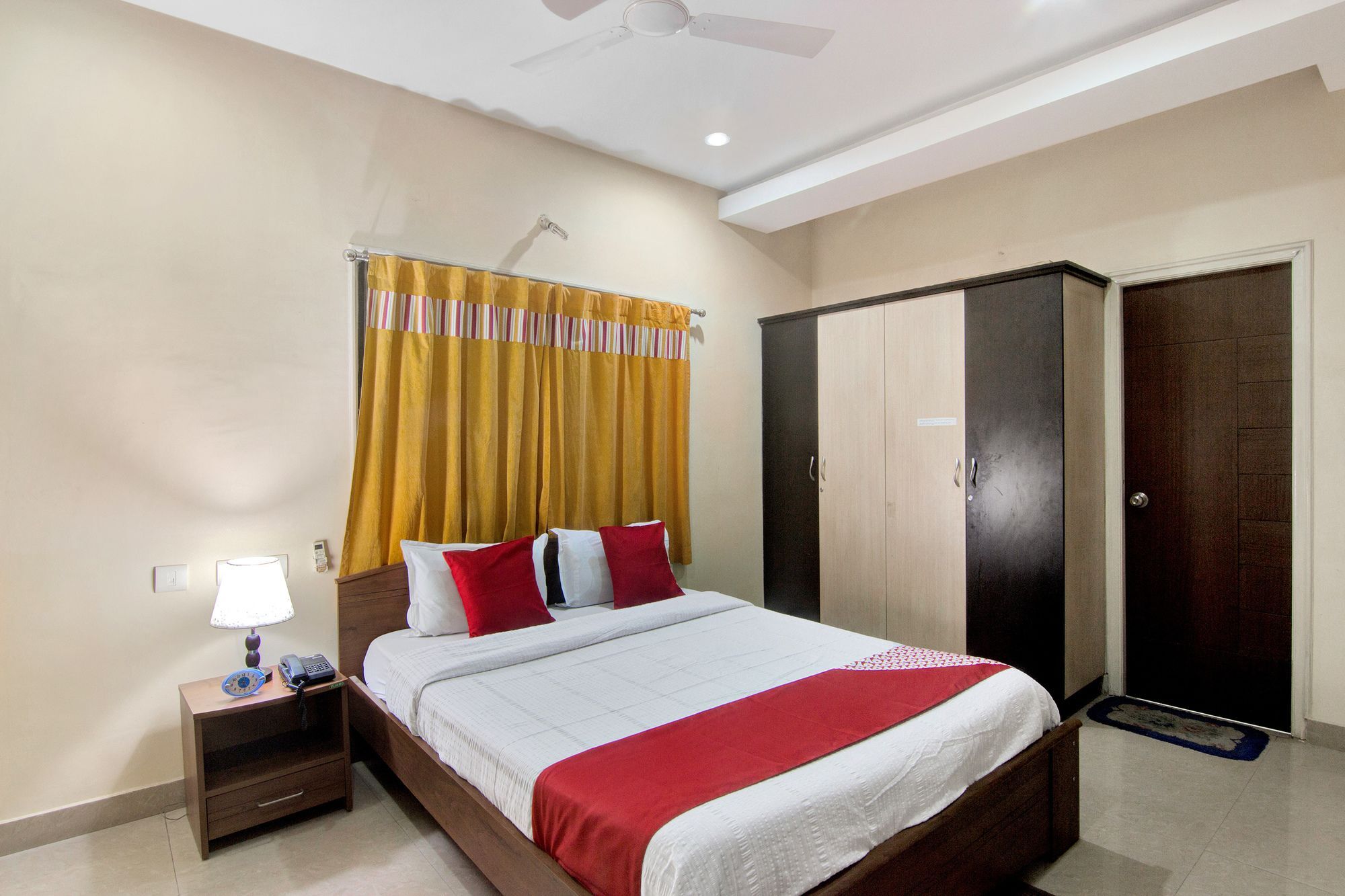 Oyo 45 Silverkey Gachibowli 3*