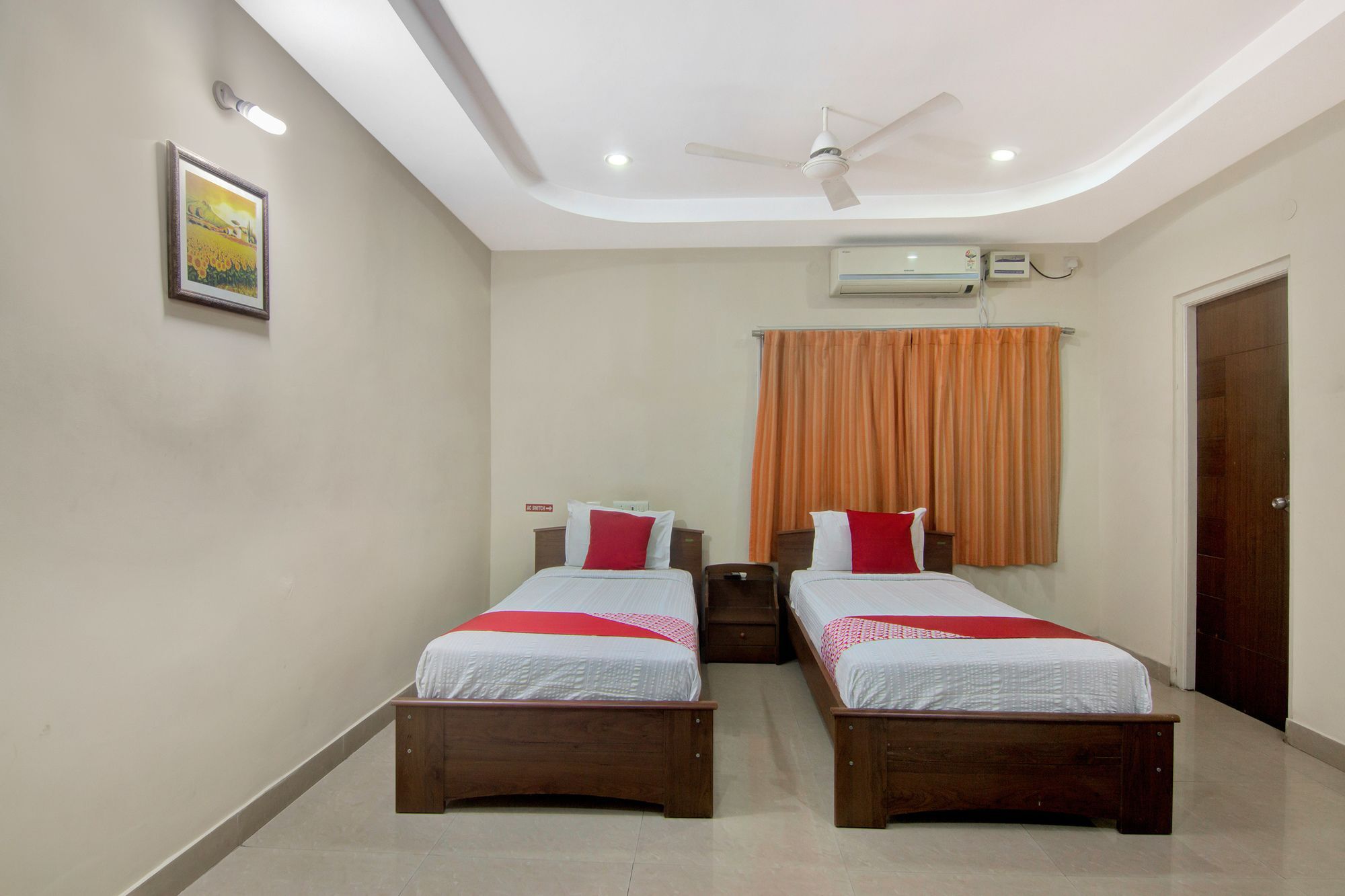 Hotel Oyo 45 Silverkey Gachibowli Hyderabad