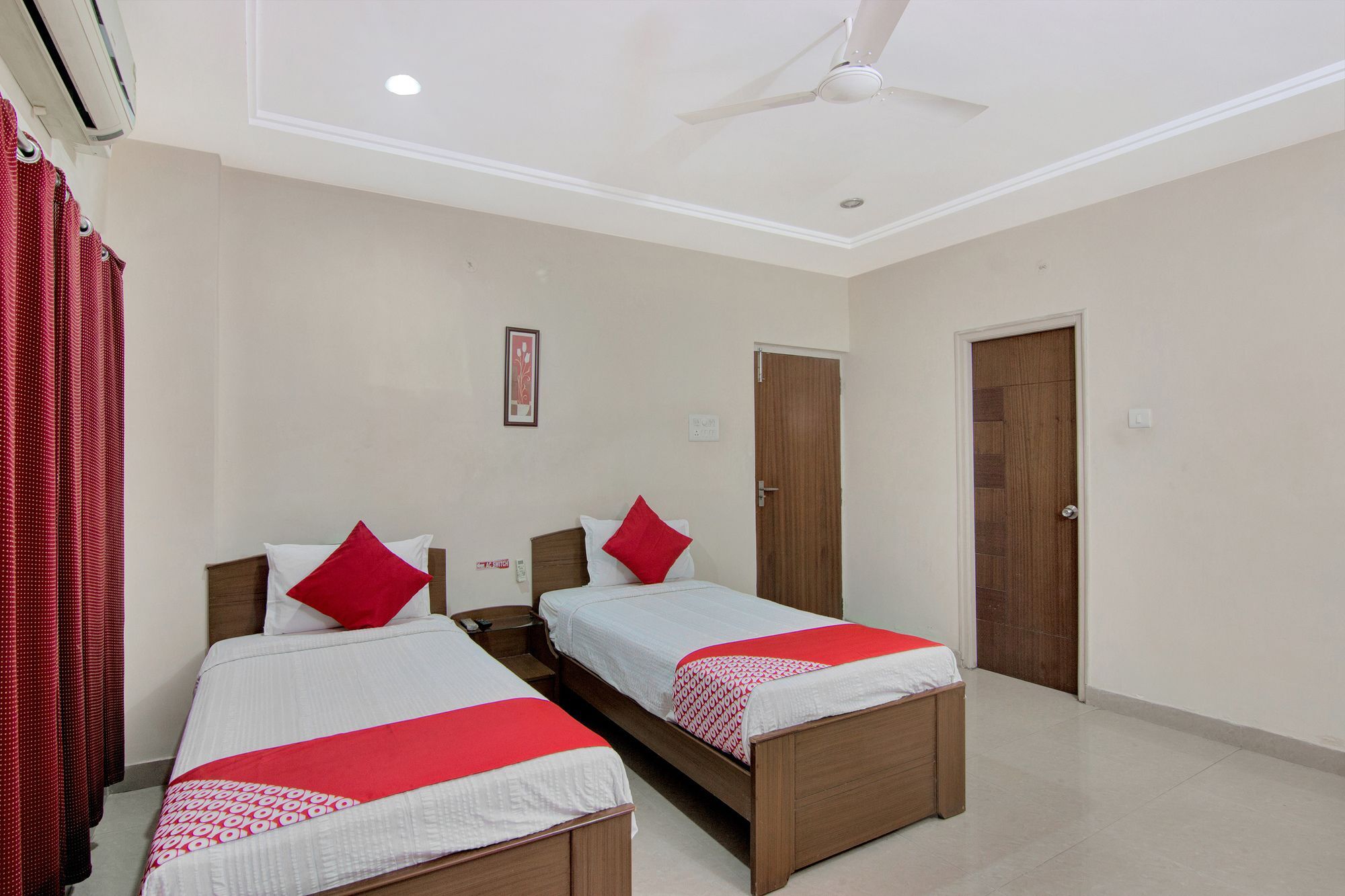 Oyo 45 Silverkey Gachibowli 3*