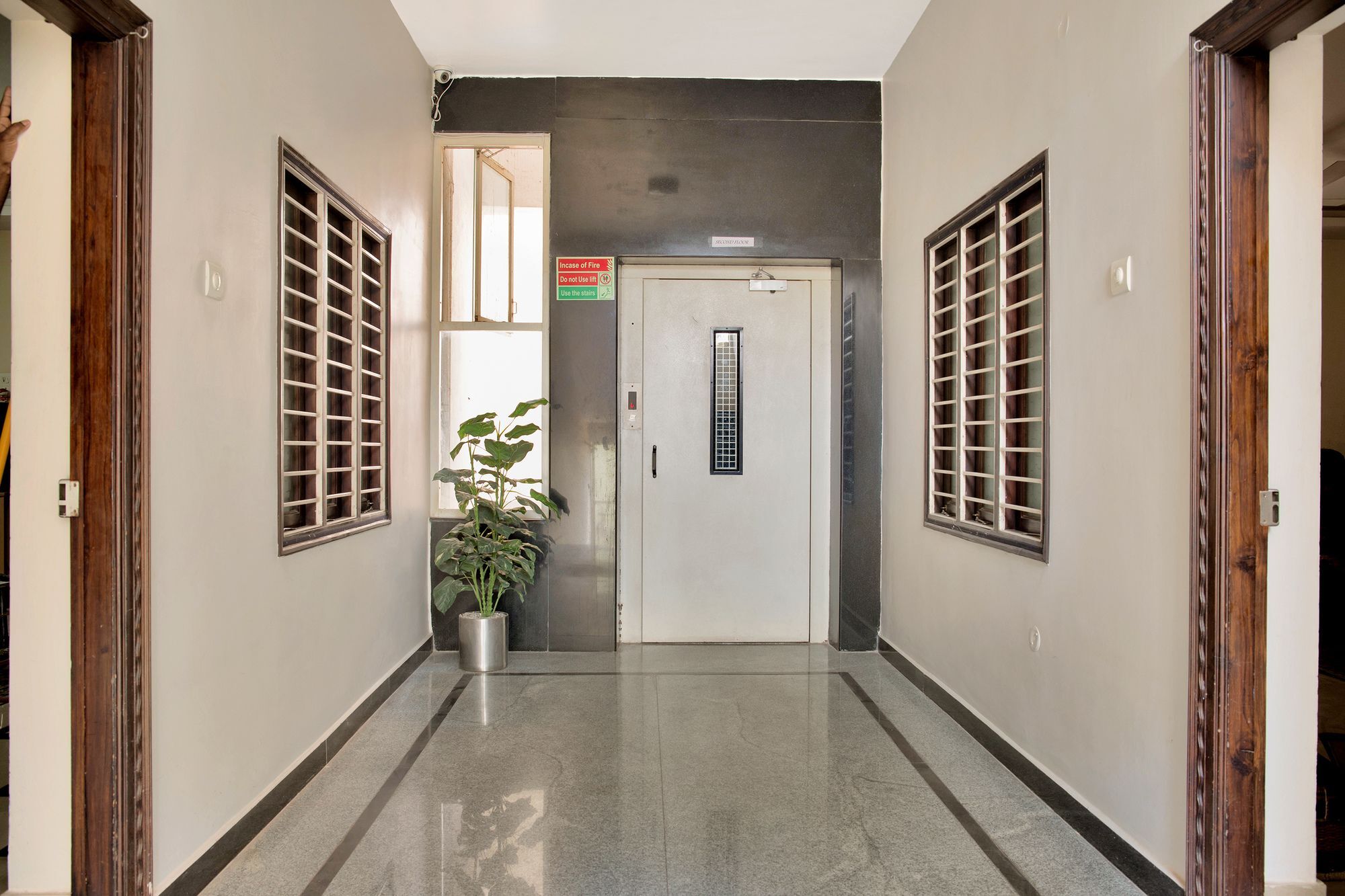 Oyo 45 Silverkey Gachibowli