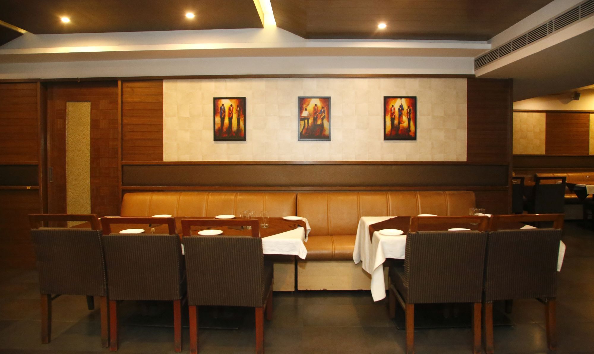 Hotel Treebo Surabhi Luxury Hyderabad