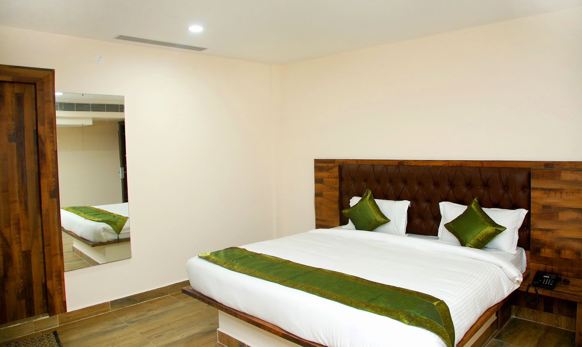 Treebo Surabhi Luxury