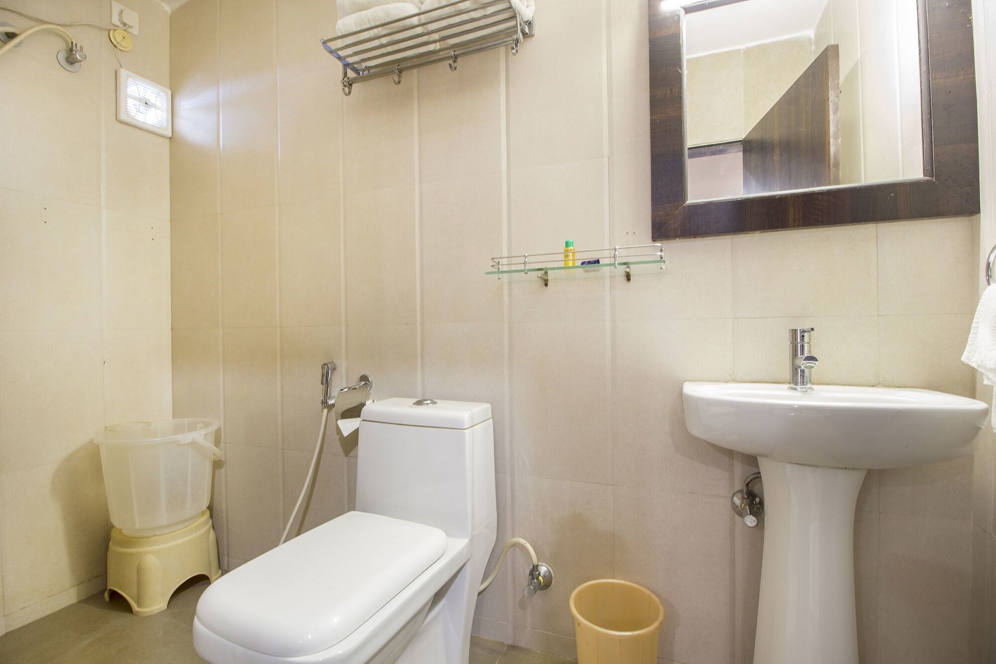 Fabhotel Park Heights Hotel 3*