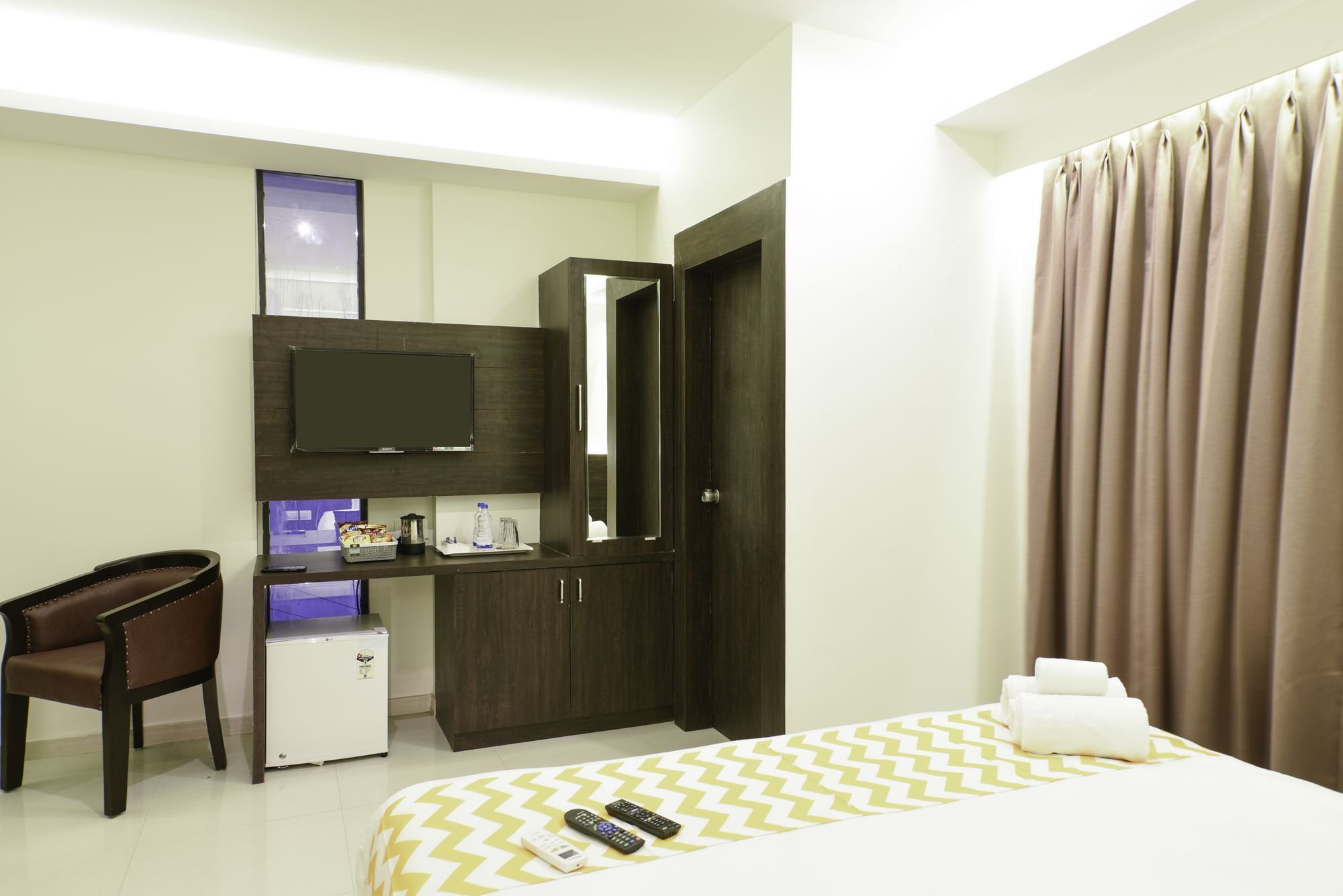 Fabhotel Prowell Caprock Hitech Hyderabad