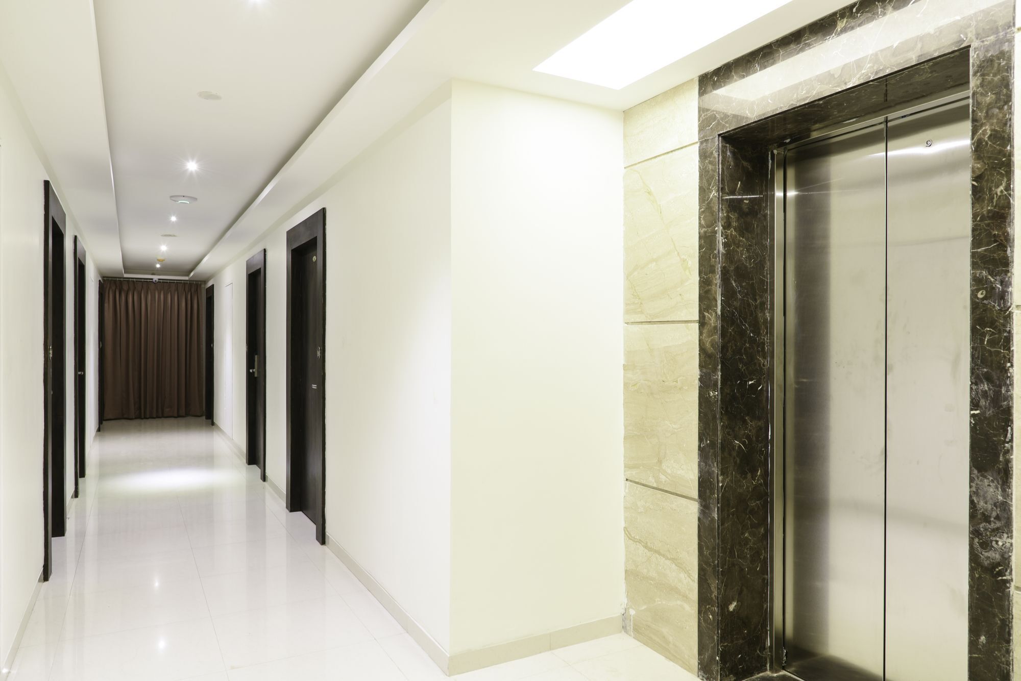 Fabhotel Prowell Caprock Hitech Hotel Hyderabad