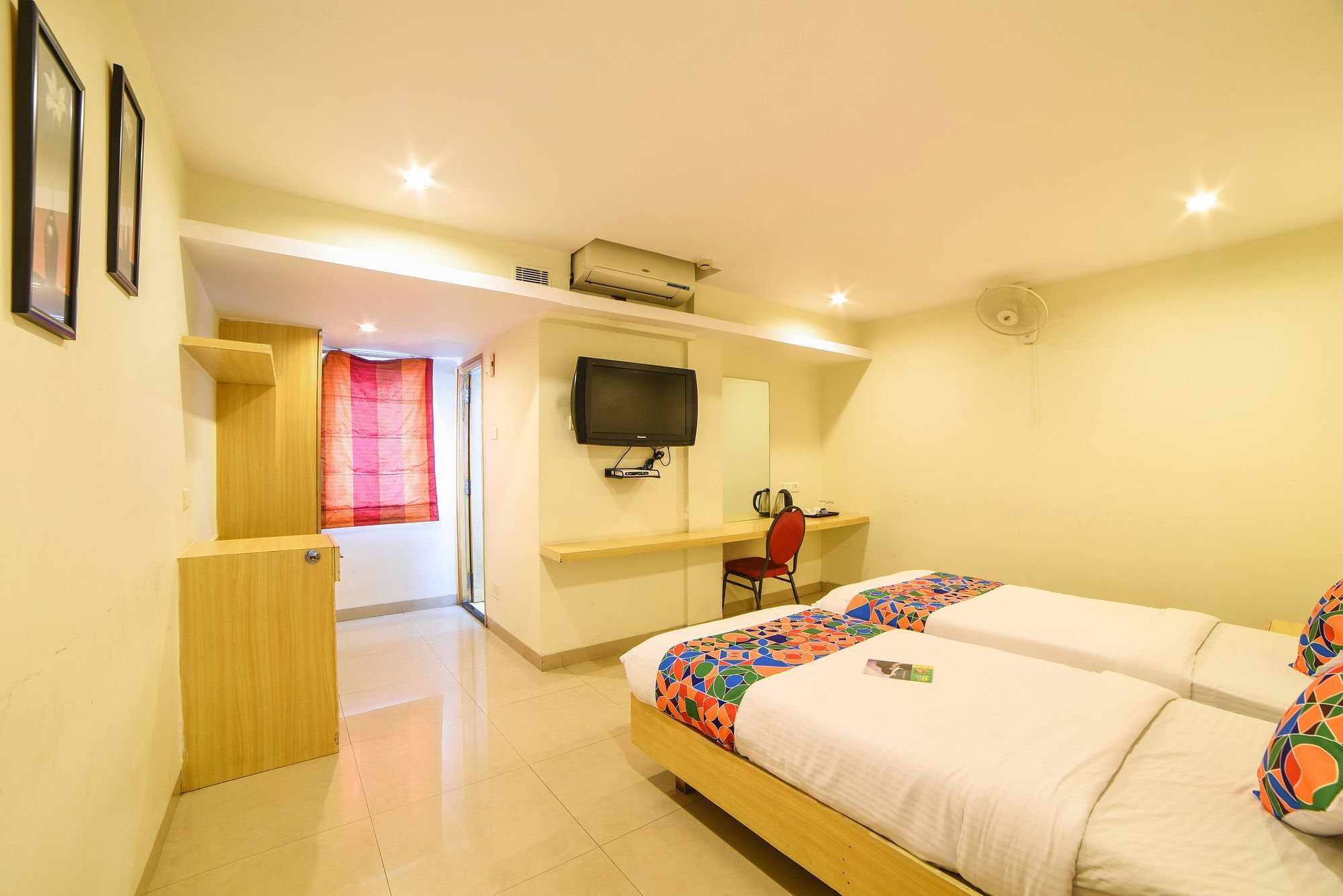 Hotel Fabhotel Vinflora Banjara Hills Hyderabad