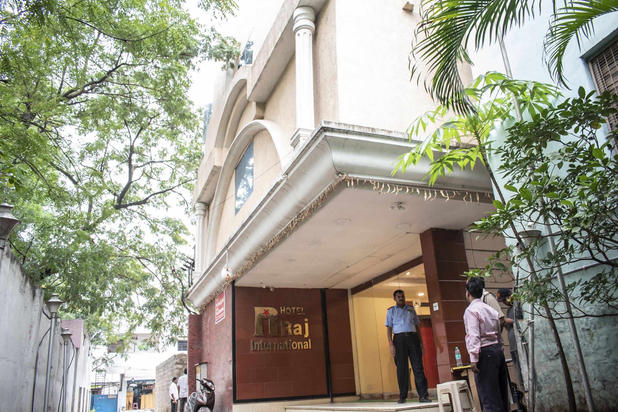 Hotel Fabhotel Raj International Hyderabad