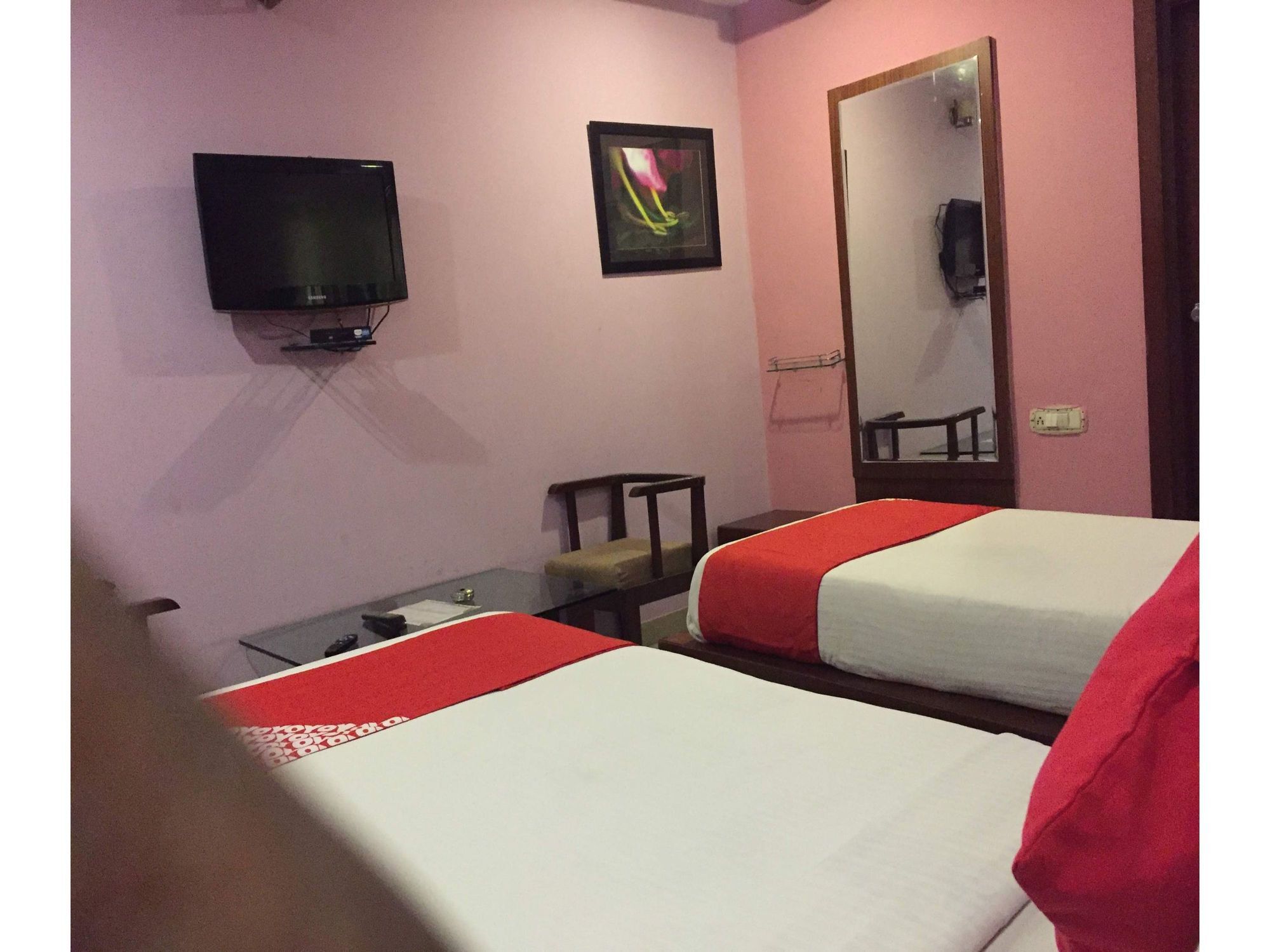 Hotel Oyo 382 Madhura