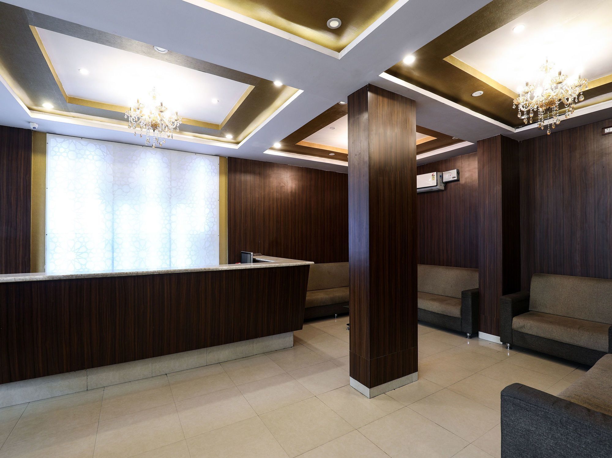 Oyo 16539 Grand Sandarshini 3* Hyderabad