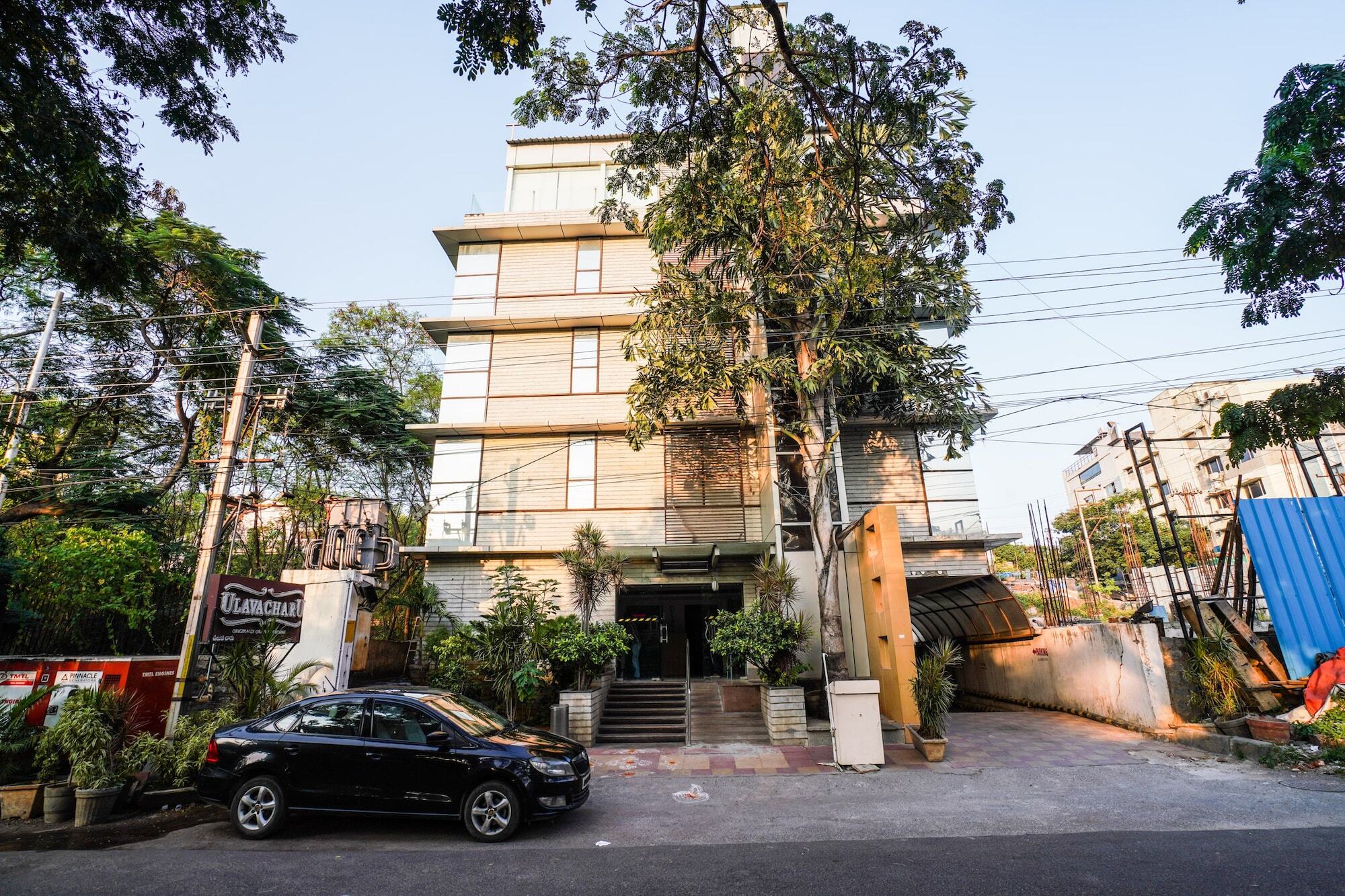 Hotel Capital O 23149 Uotel 3*