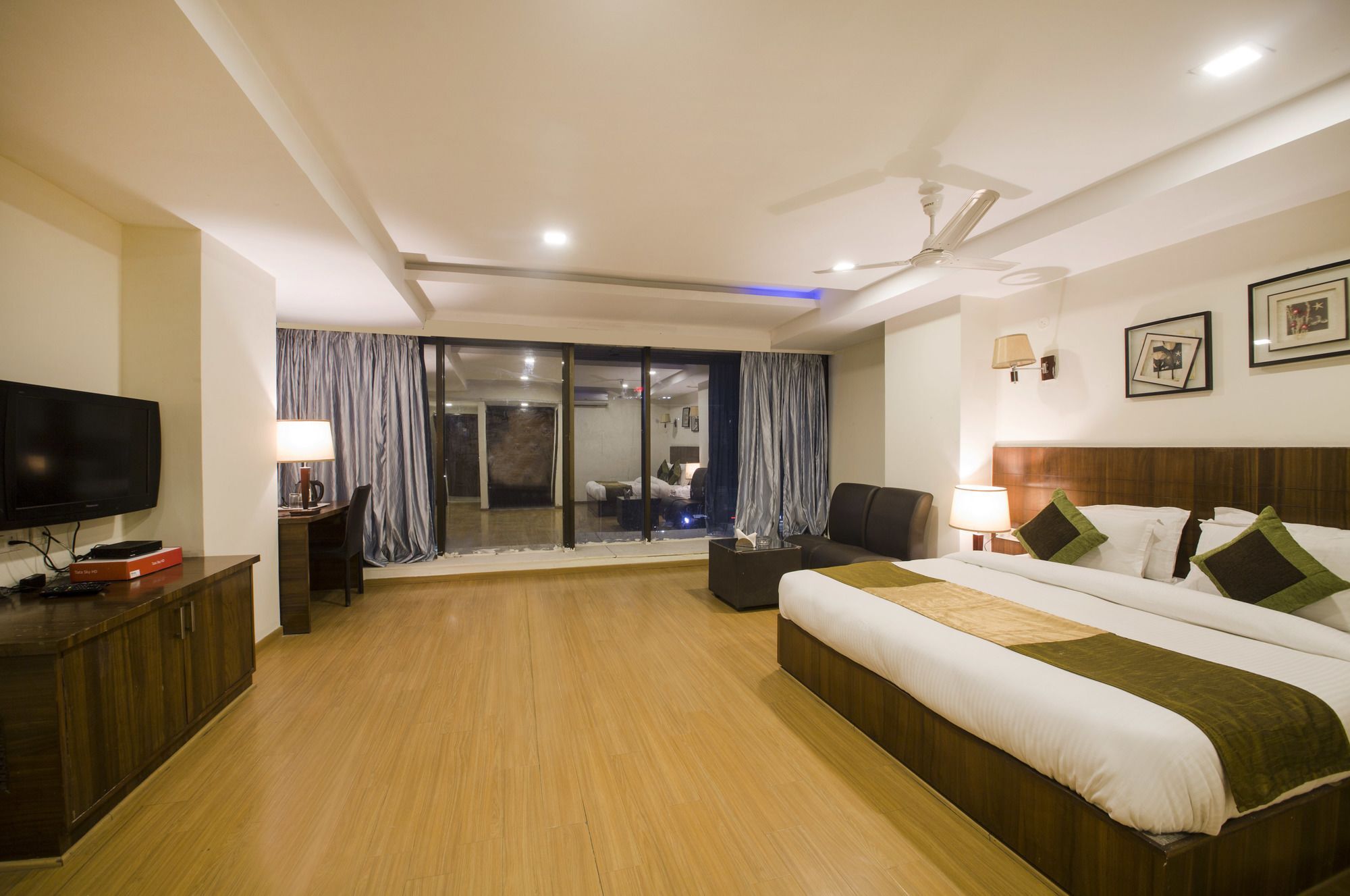 Rainbow Park Kondapur Hitech Hotel 3*