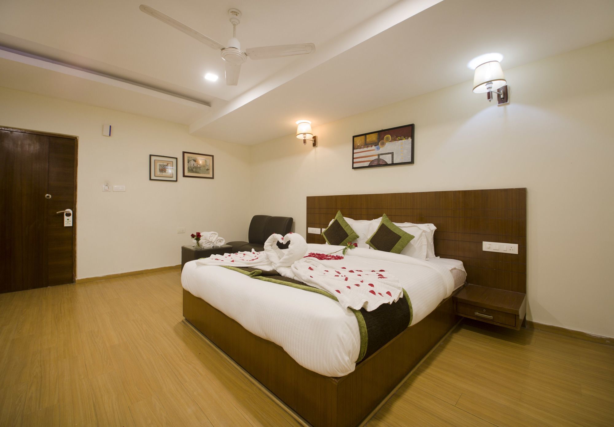 Rainbow Park Kondapur Hitech Hotel 3*