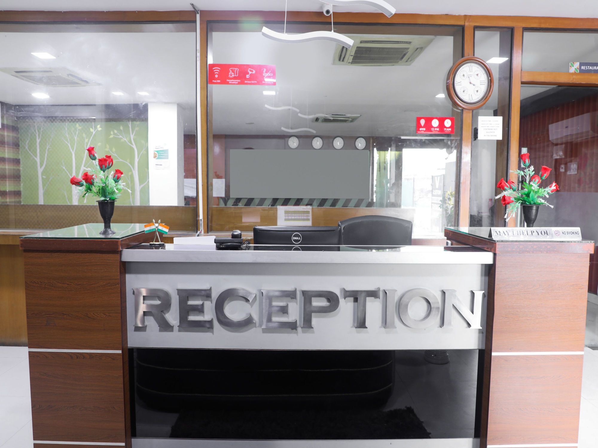 Fabhotel V Hitech Hotel