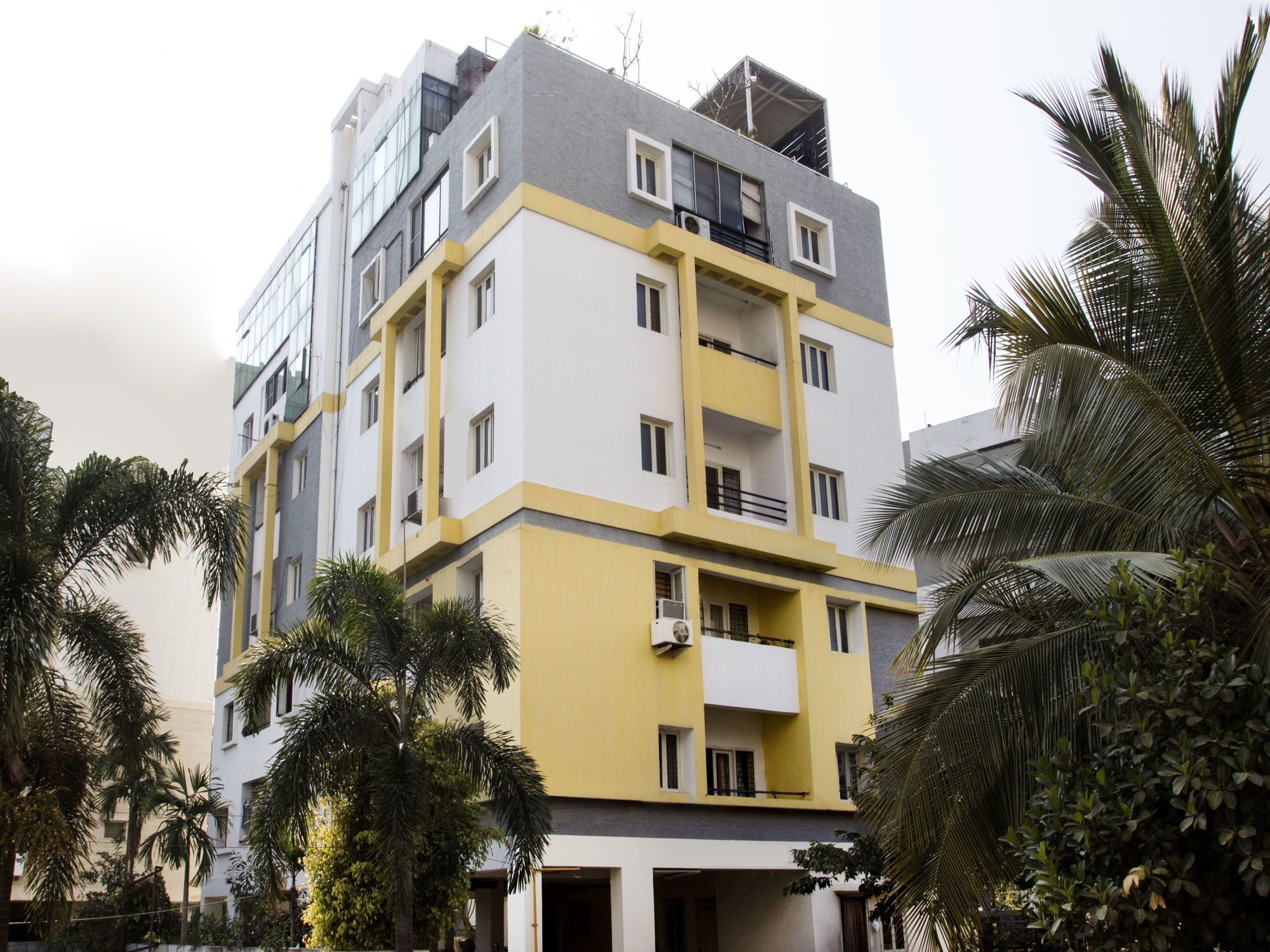 Oyo 7495 Manikonda Hotel Hyderabad