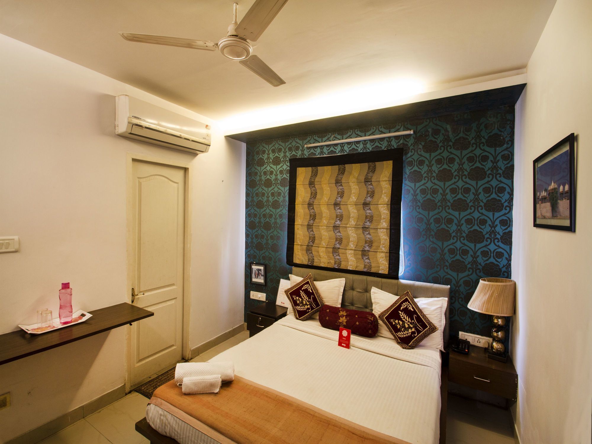 Oyo 7495 Manikonda Hotel