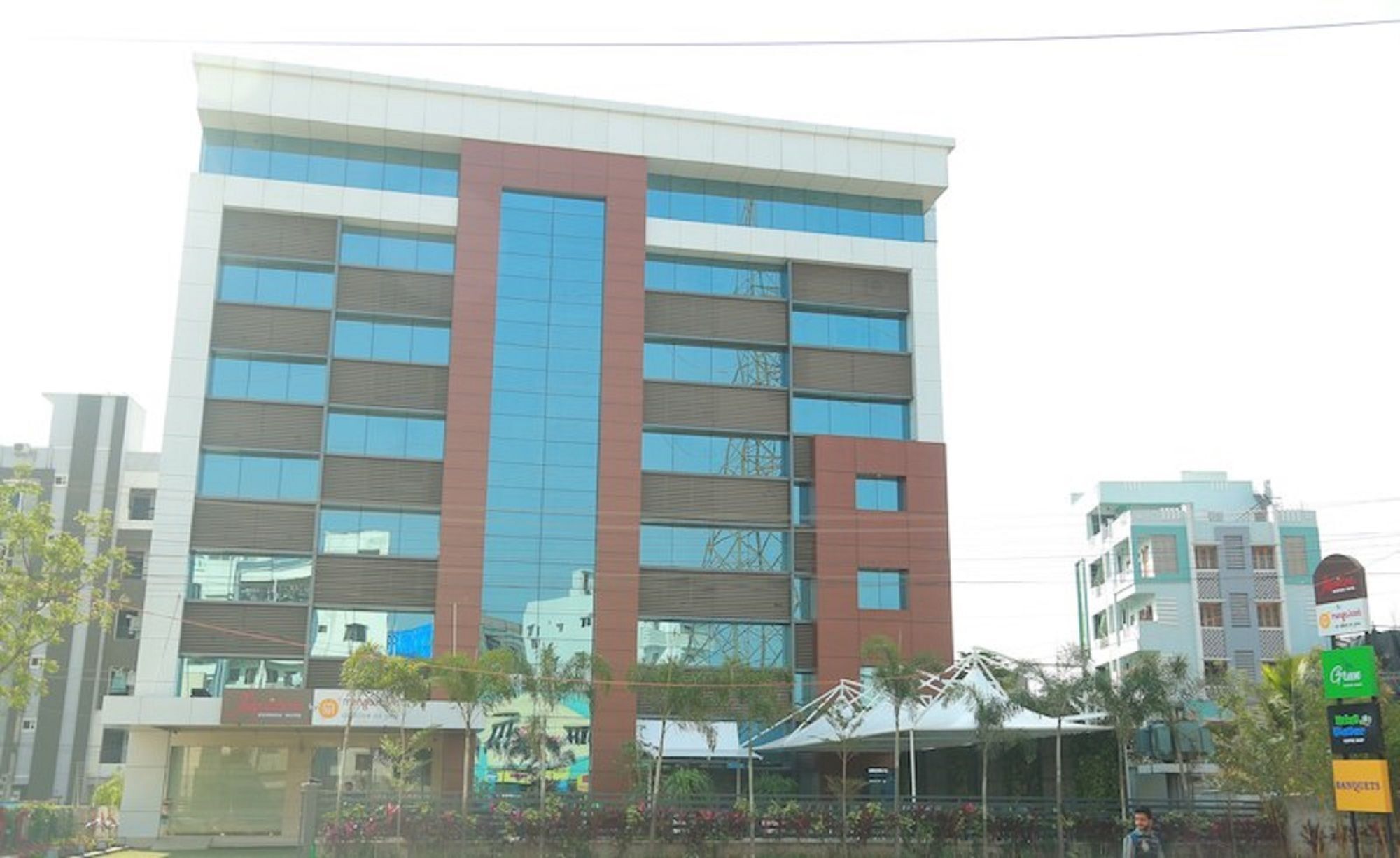 Hotel Jupiter One Continent Hitech 3*