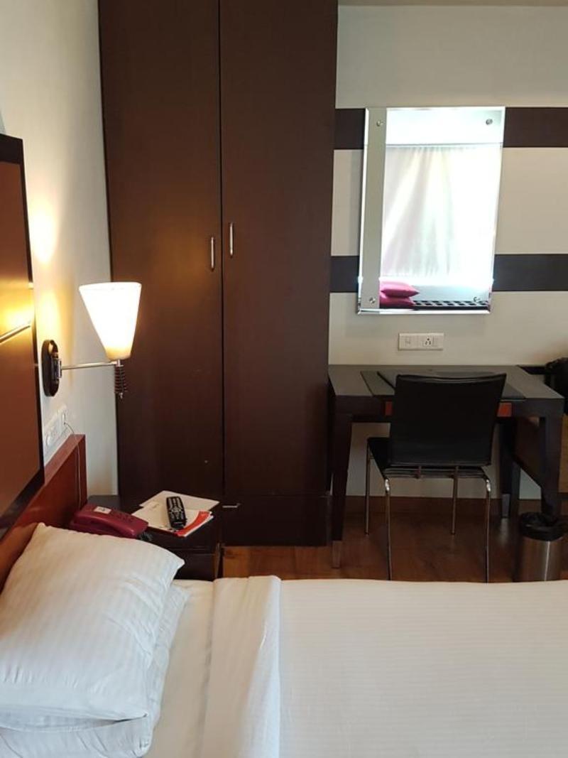 Kens Hotel