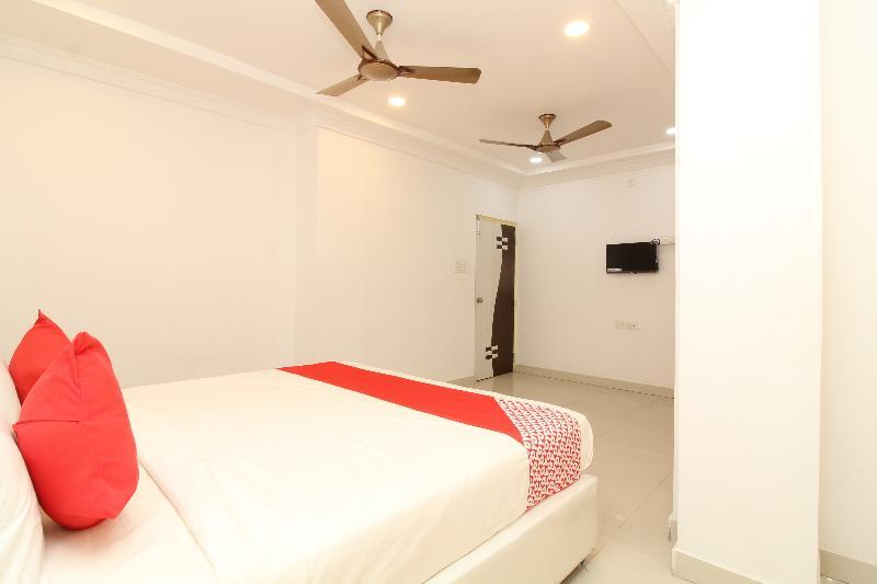 Oyo 37499 Saba Service Hyderabad