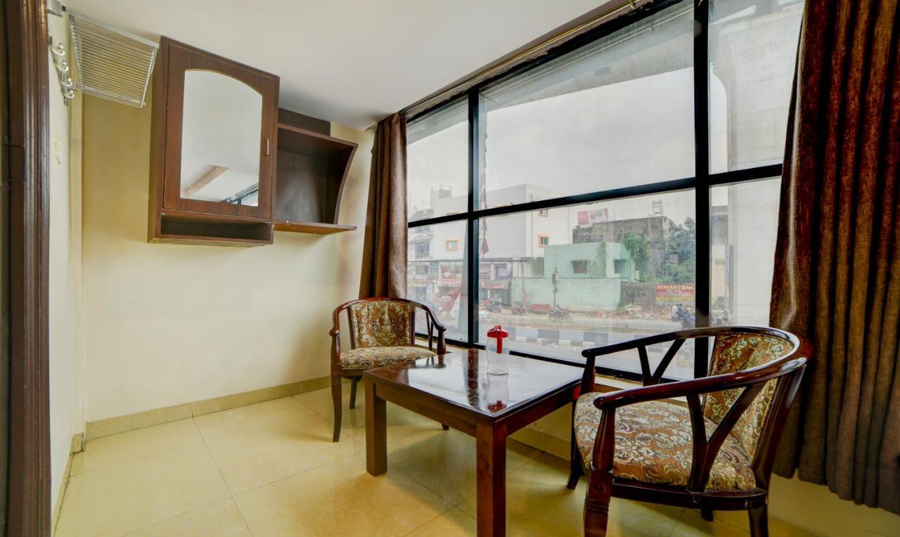 Hotel Collection O 5072 Padmini Hyderabad