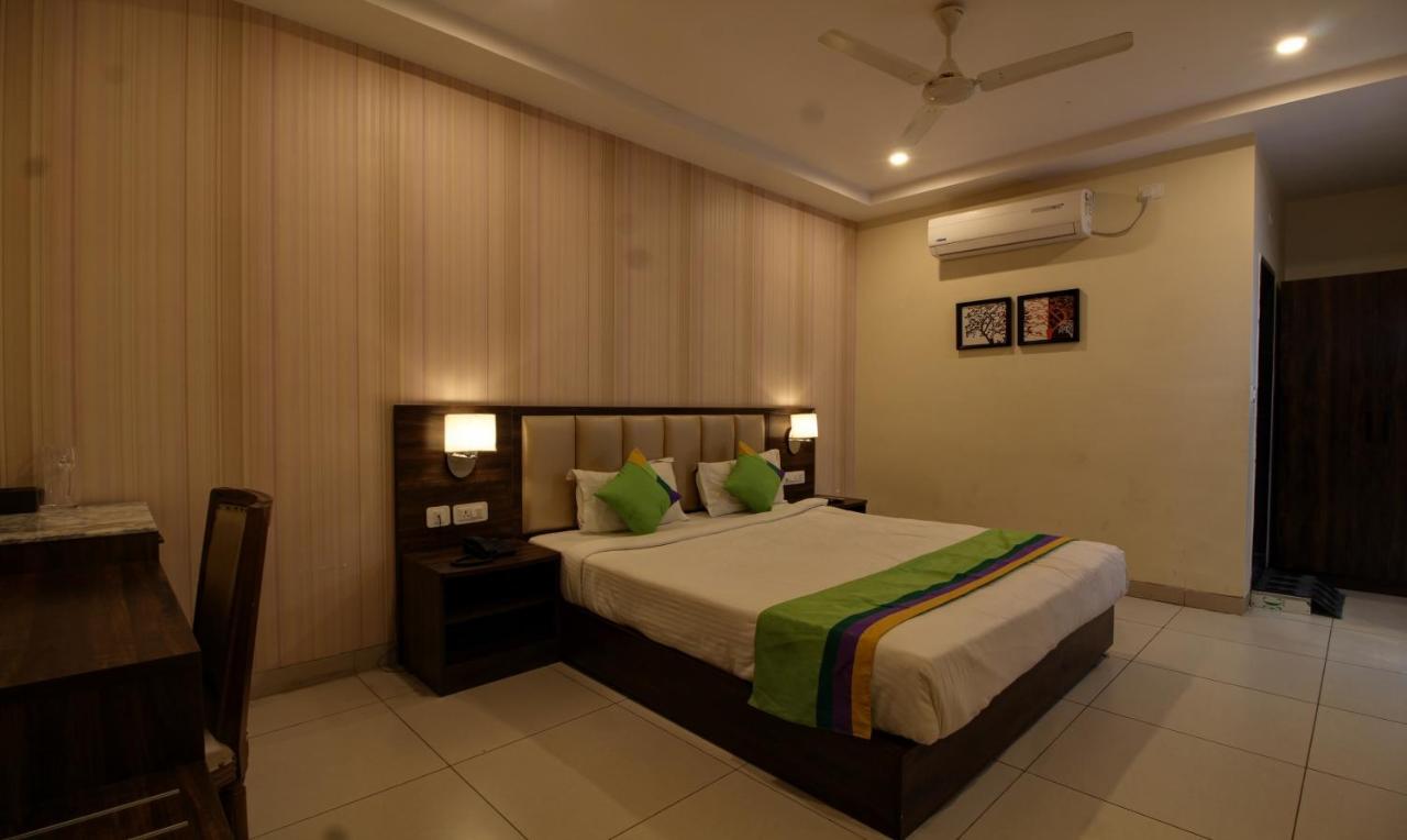 Hotel Treebo Trend Sindhura Grand Hyderabad