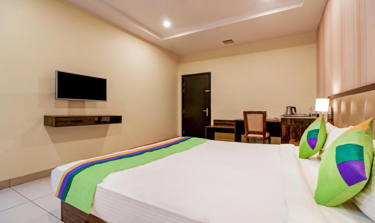 Hotel Treebo Trend Sindhura Grand Hyderabad