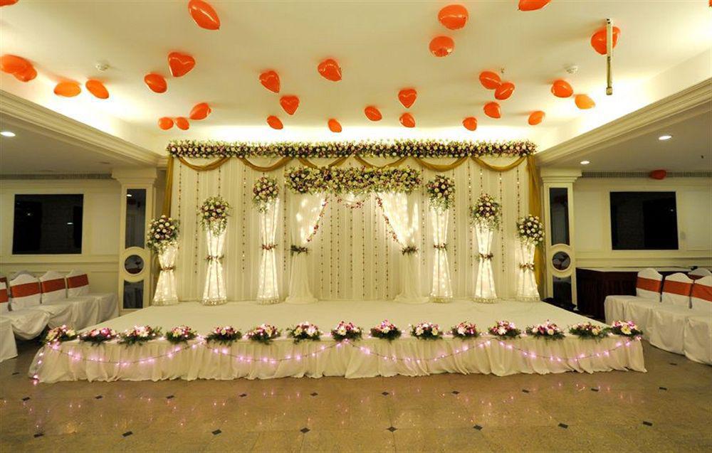 The Central Court 3* Hyderabad