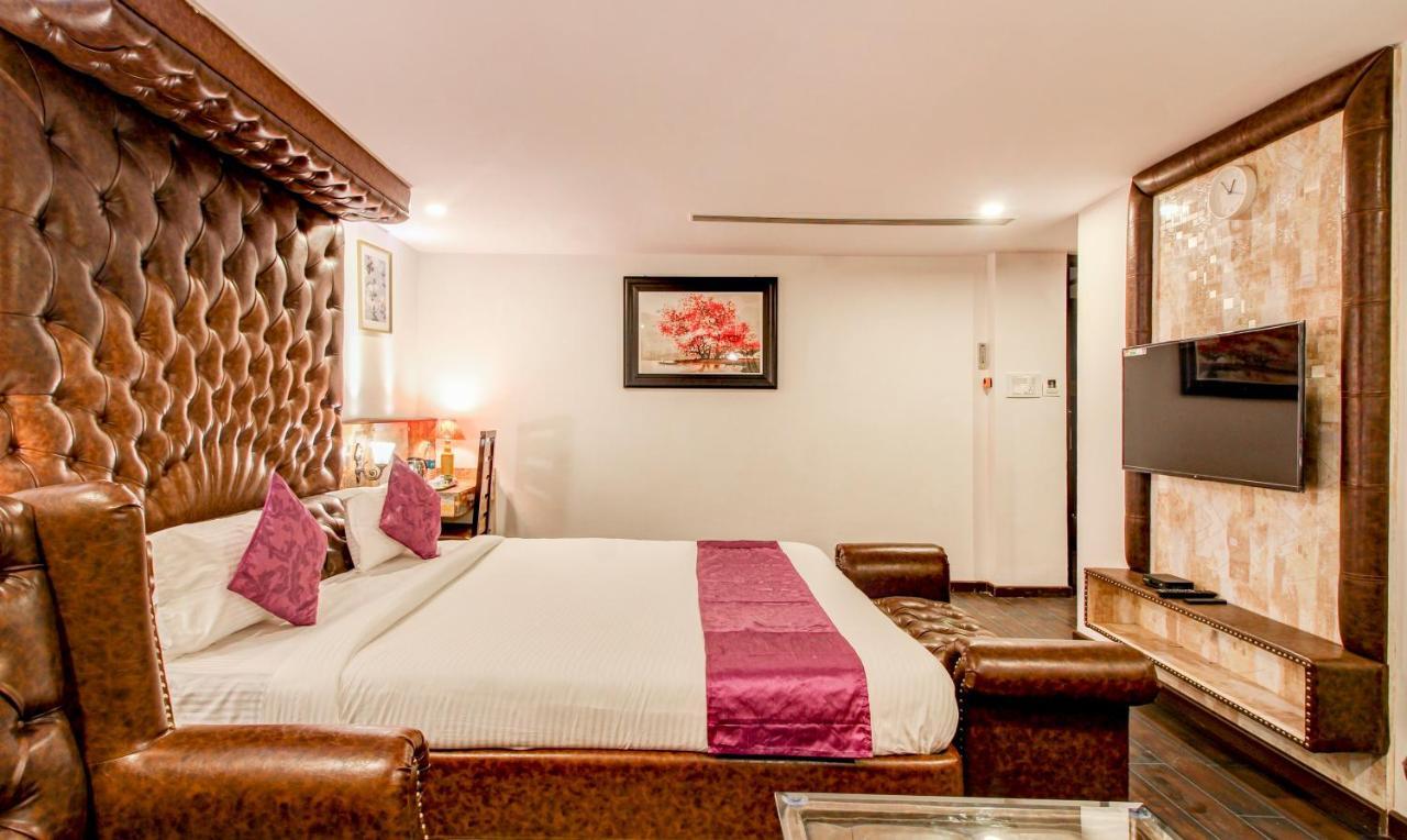 Treebo Tryst F One Park Front 3* Hyderabad