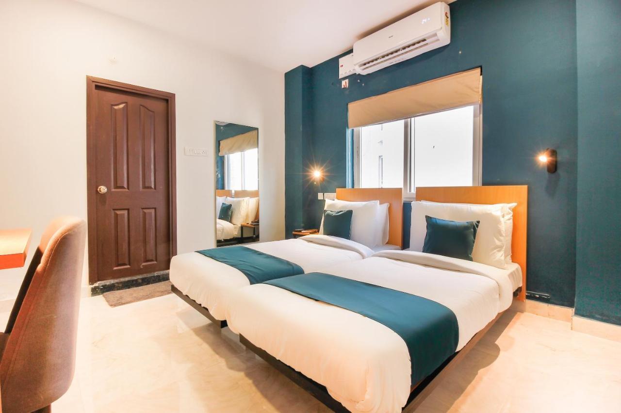 Hotel Oyo Silverkey 62075 Sanath Nagar