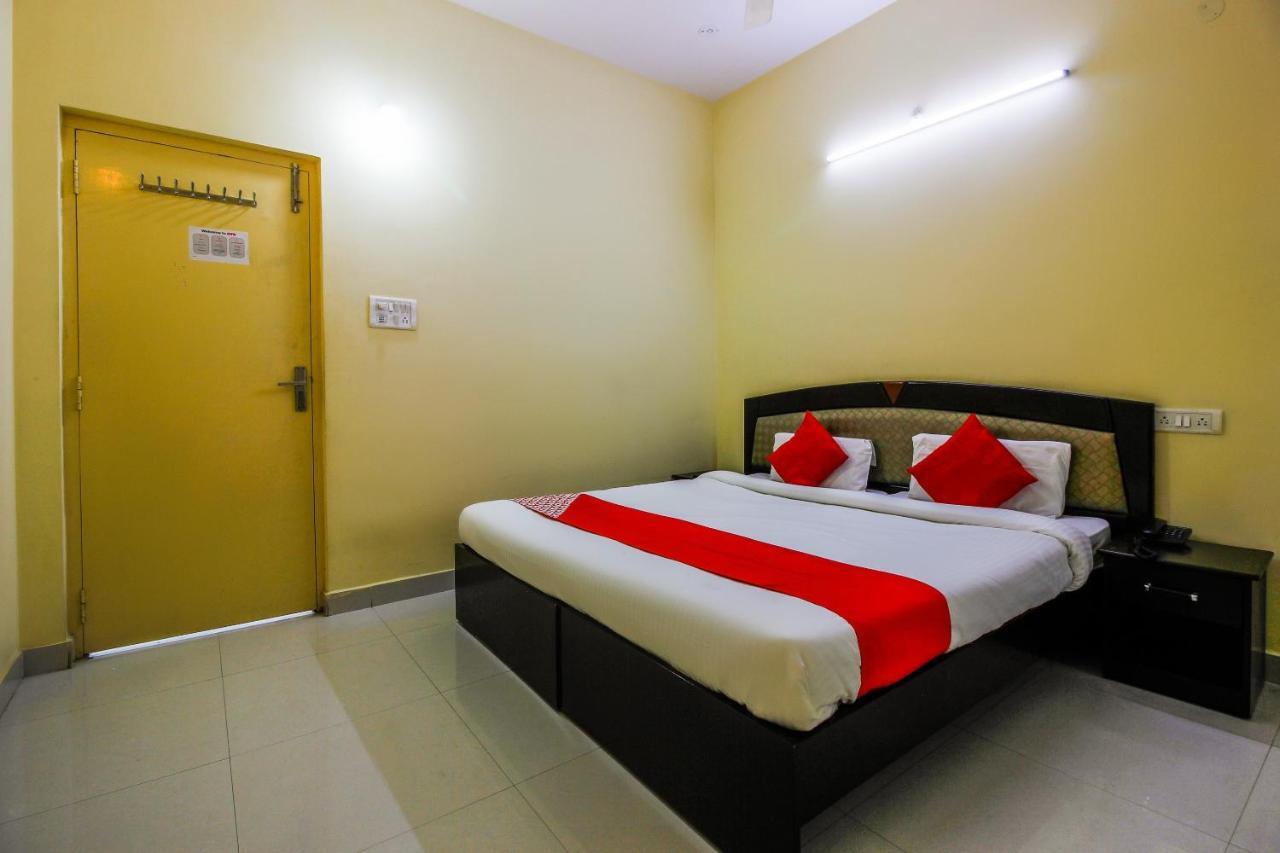 Oyo 65476 Durga Homes Hotel Hyderabad