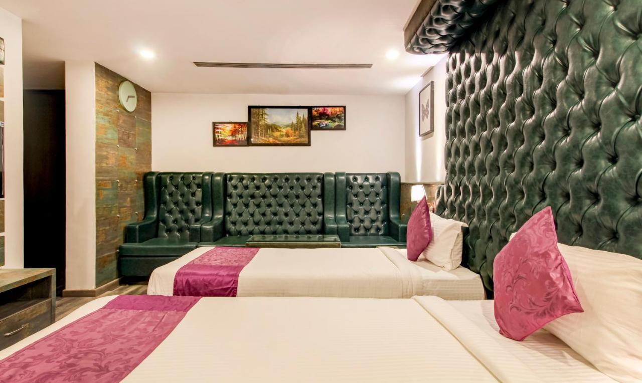 Hotel Treebo Tryst F One Park Front Hyderabad