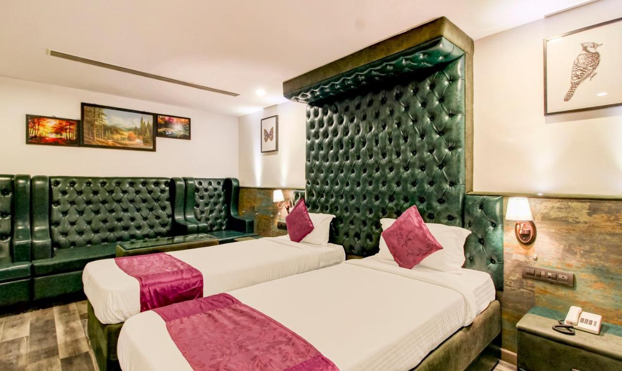 Hotel Treebo Tryst F One Park Front 3*