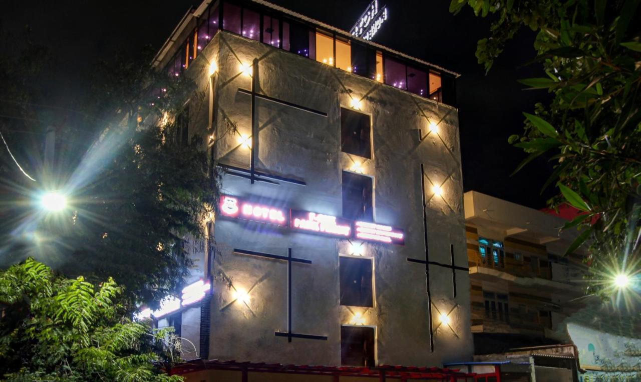 Treebo Tryst F One Park Front